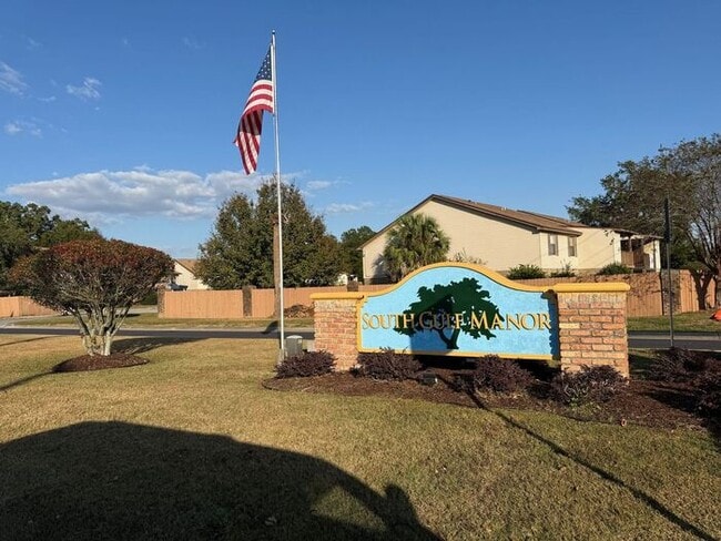 Photo - Pensacola - South Gulf Manor - 3 bedroom, 2 bathroom w/ pool