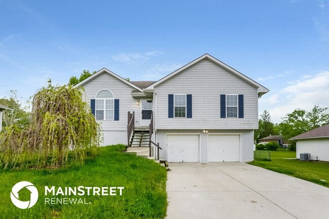 Building Photo - 1709 Briarwood Ln