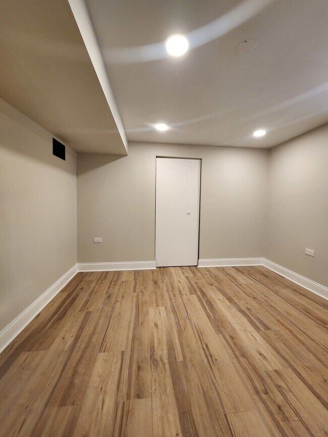 Photo - 10104 S Prairie Ave