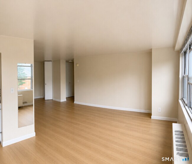 Photo - 2625 Park Ave Unit 3F