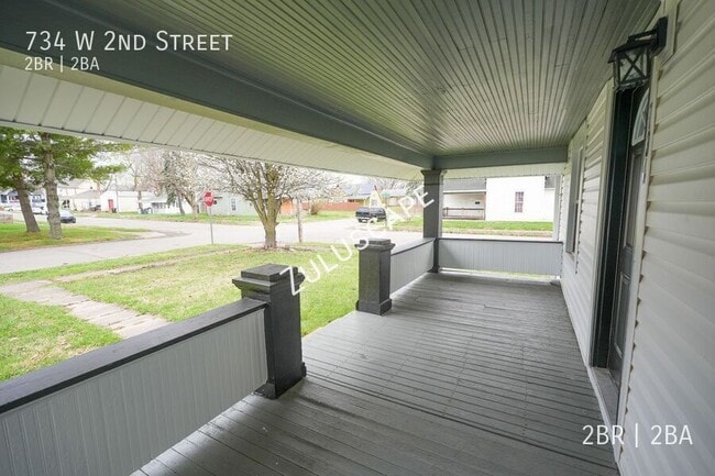 Photo - 734 W 2nd St