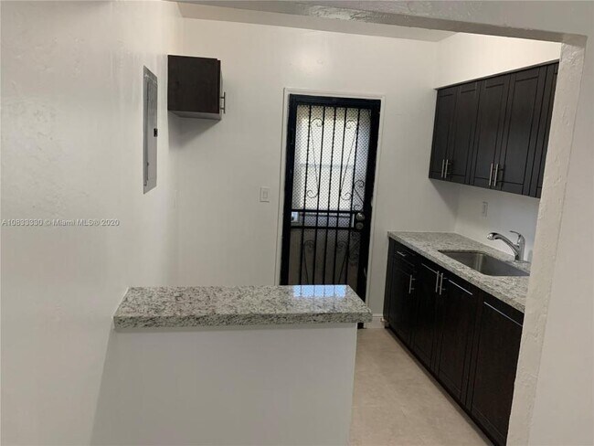 2 bedroom in Miami FL 33150 - 2 bedroom in Miami FL 33150 Rental