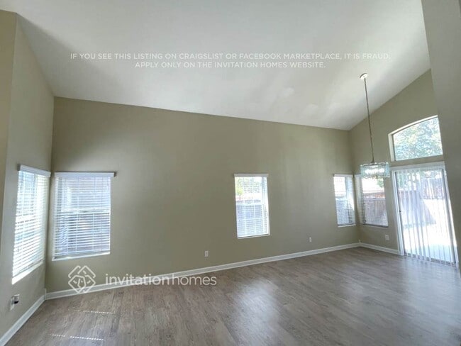 Photo - 22790 Downing St