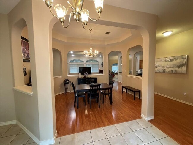 Photo - 16901 Ennis Trail