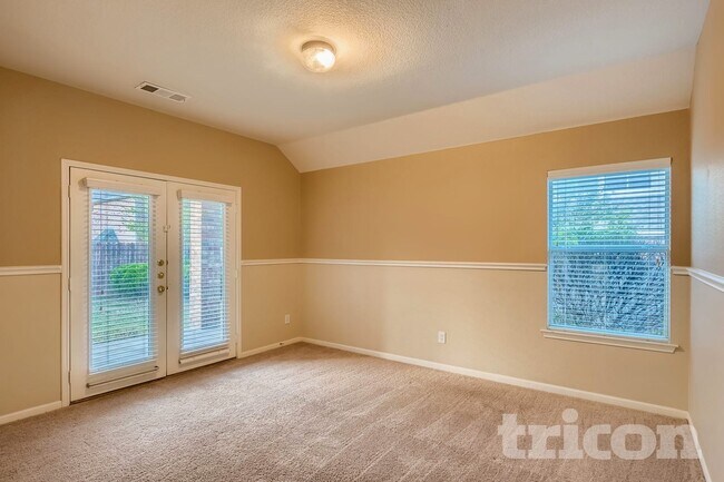 Photo - 4203 Wildbriar Ln