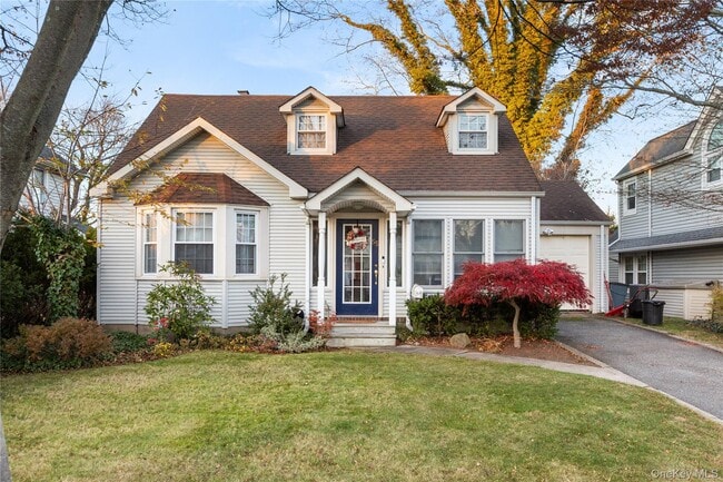 Photo - 55 Robbins Ave