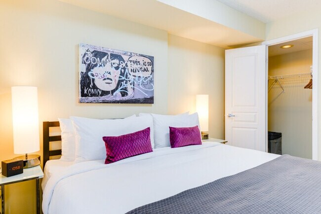 Photo - 203 Adelaide St W Unit ID1034888P