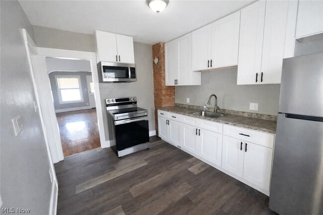 Photo - 3278 W 84th St