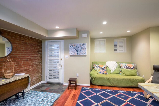 Photo - 1001 New Hampshire Ave NW Unidad ID427P