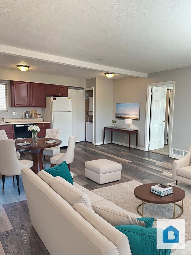 Building Photo - 2609 E Dale St Unit 6M