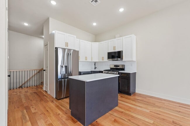 Photo - 150 West Side Ave Unidad 2