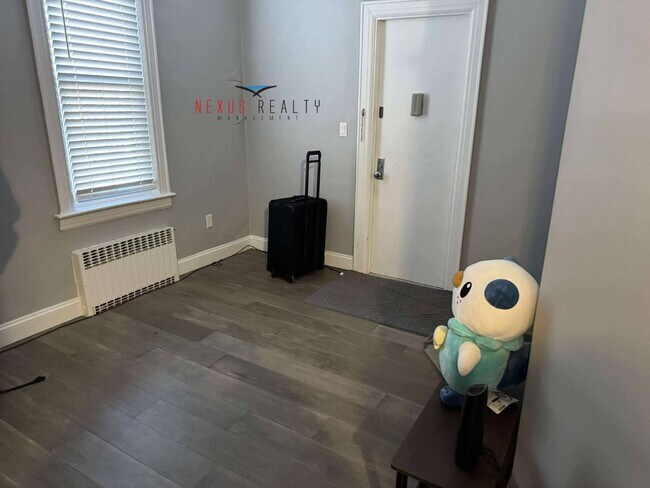 Photo - 21-44-44 71st St