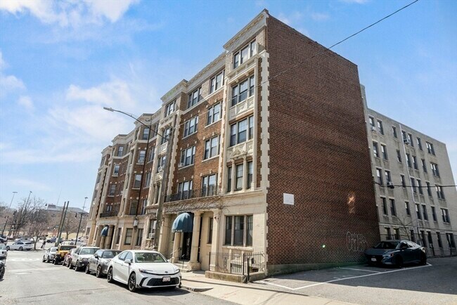 Photo - 3 Sutherland Rd Apartment Unit #1