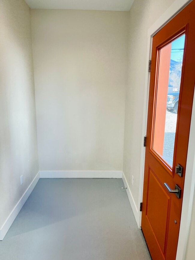 107 W Park Ave Unit 2