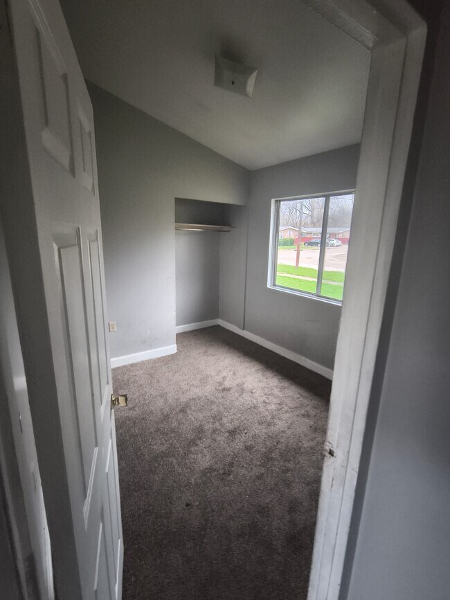 Photo - 1331-1333 Thurston St Unidad 1339