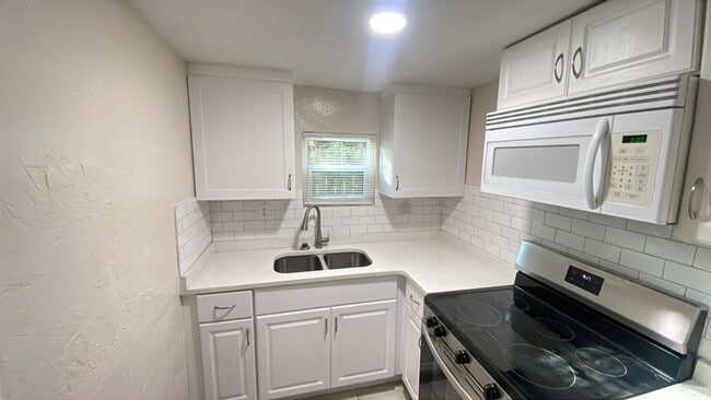 Photo - 125 Palm Pl Unit A