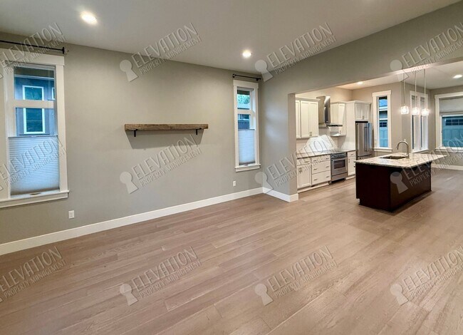 Photo - 62707 NW Mehama Dr