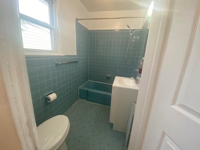 Photo - 536 3rd Ave