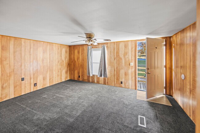 Photo - 4220 State Rd J