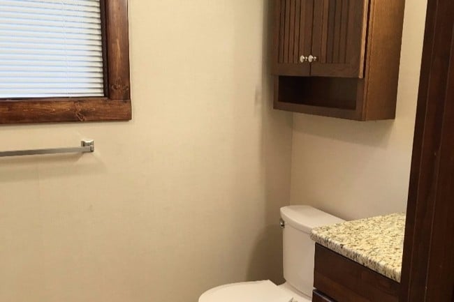 2 Full Baths - 318 W Crawford St