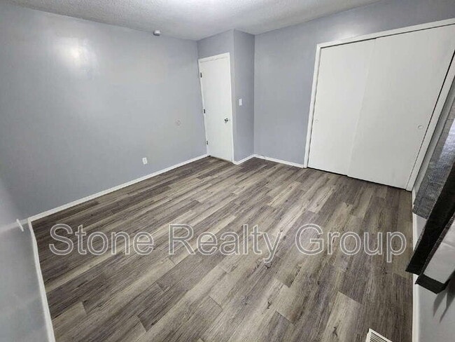 Photo - 7738 N 42nd 1/2 St
