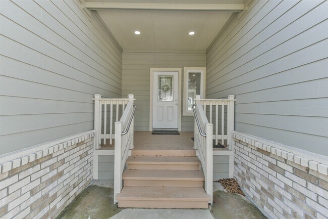 Photo - 501 W Francis St