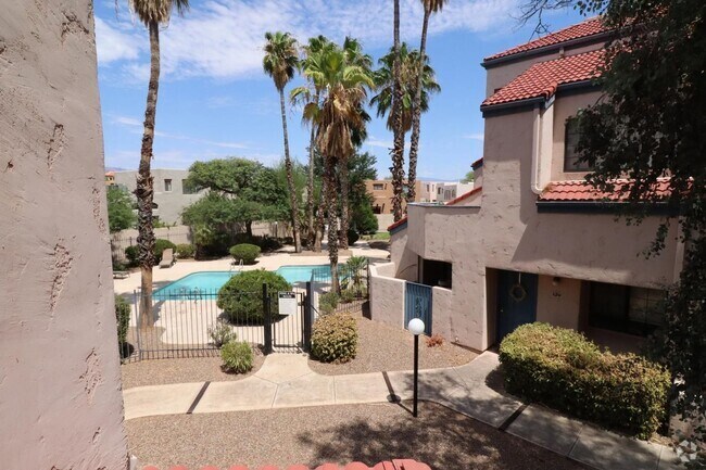 Building Photo - 2 Bedroom, 2 Bath Rental