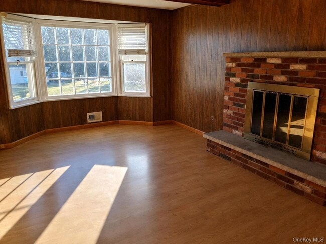 Photo - 15 Crestview Dr