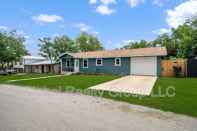 Photo - 385 W Faust St