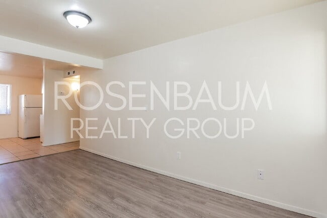 Photo - Spacious 1-bed, 1-bath downstairs apartmen... Unit APT 117