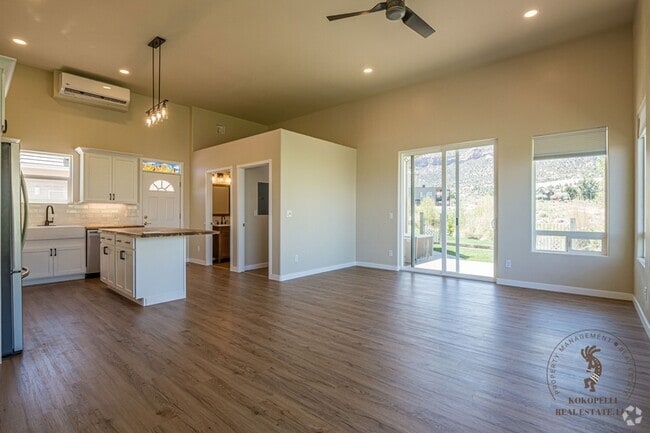 Building Photo - 2141 Redcliff Cir Rental