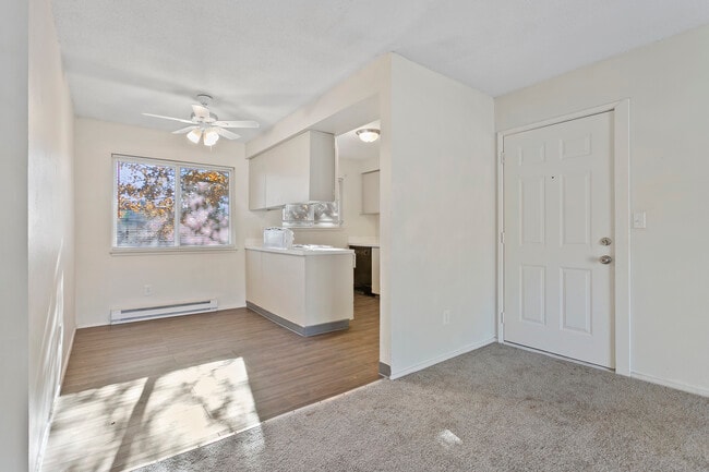 Photo - Emerald Grove Apartments
