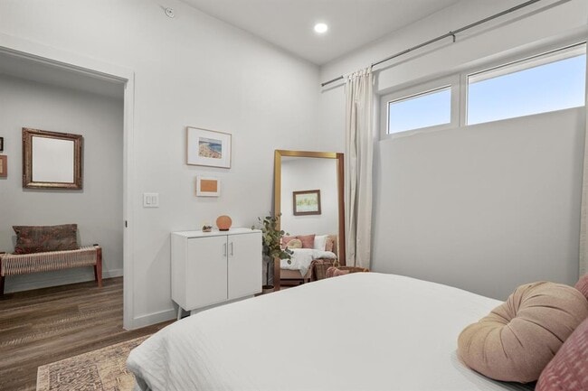 Photo - 4004 Banister Ln Unidad 202