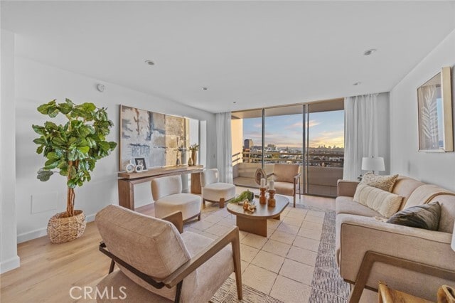 Photo - 343 Pioneer Dr Unit 1101