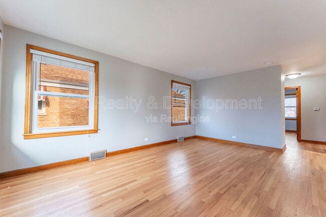 Photo - 301 Bohland Ave