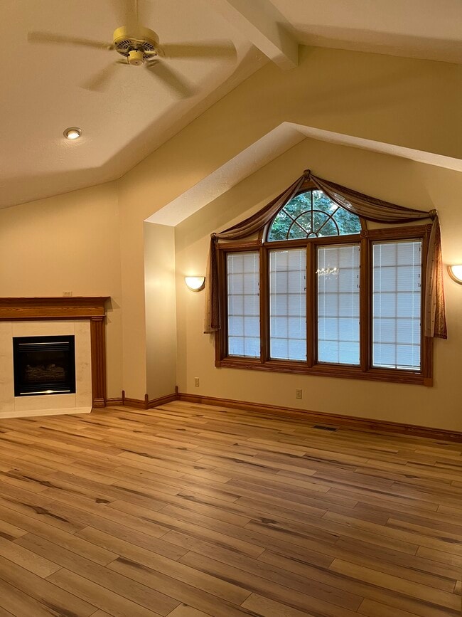 Photo - 421 Courtland St