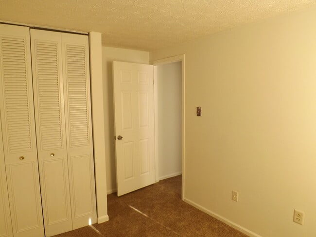 Building Photo - 2703 Claybrooke Dr Rental