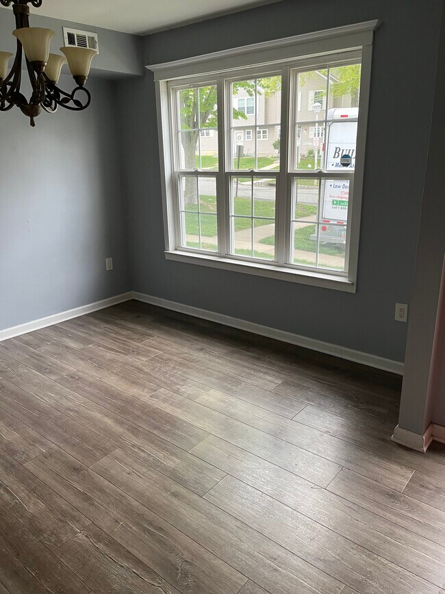 Photo - 808 Darlington Dr