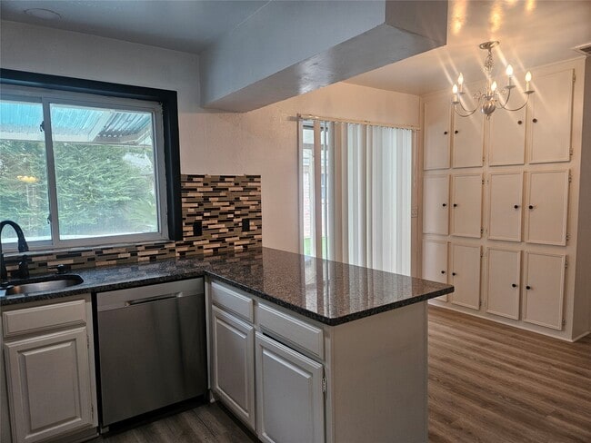 4543 Pioneer Trail