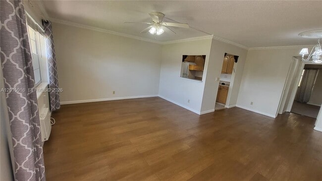 Building Photo - 132 Andover F Unit 132