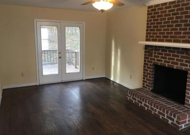 Photo - Spacious 5 Bedroom, 2.5 Bath Home for Rent – 2,200 sq. ft.