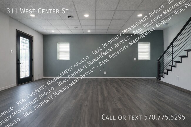 Photo - 311 W Center St