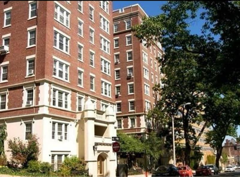 Photo - 1450 Beacon St