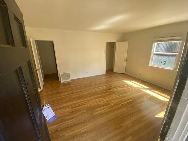 Photo - 2462 S Centinela Ave Apartments Unit 2462 South Centinela Ave
