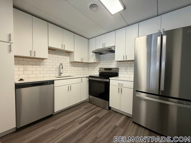 Building Photo - 49 Hill Rd Unit 35