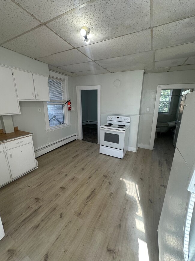 50 Knox St Unit 8