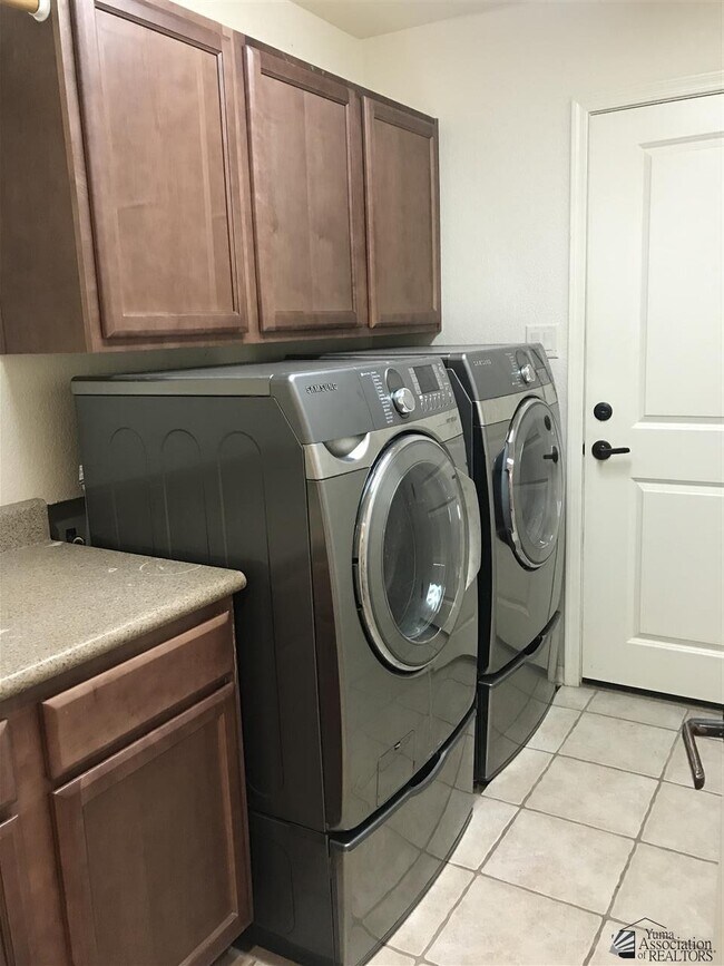 Photo - 11610 E 28th Pl