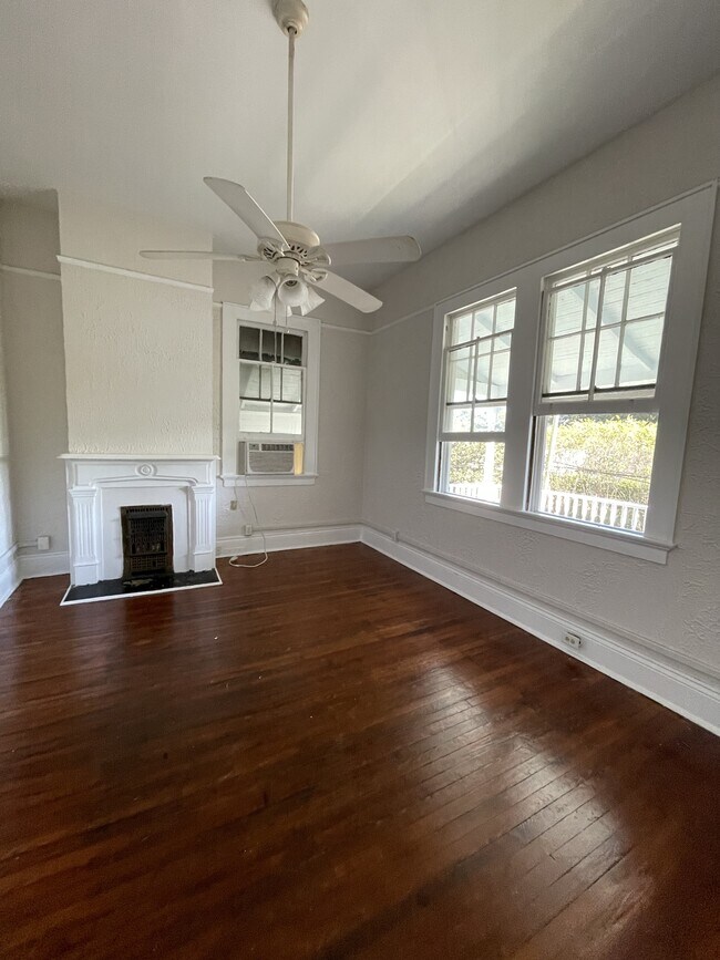 4229 Coliseum St Unit Front upper right