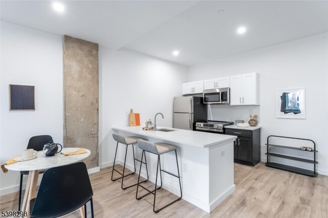 Photo - 10 Commerce Ct Unit 3C