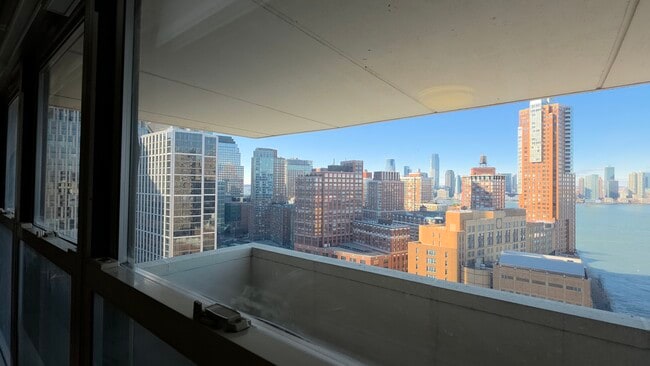 310 Greenwich St Unit ev15H
